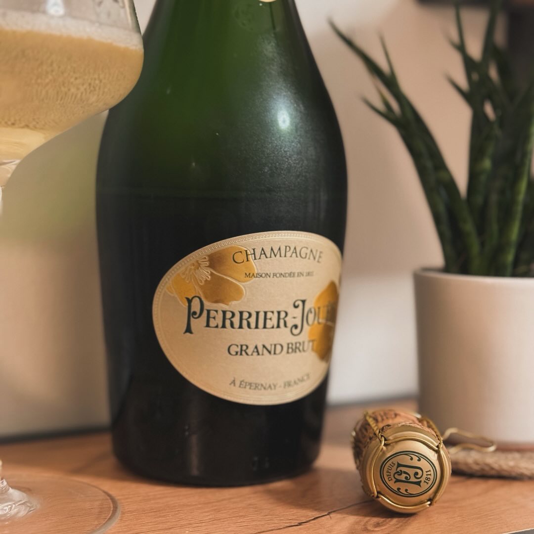 Manchmal gewinnt nicht die Mehrheit – sondern der Moment! 🥂 Ihr habt in meiner heutigen Story-Umfrage den @champagnemgmarteauxguillaume Infusion mit 50% zum klaren Favoriten ge… (2)