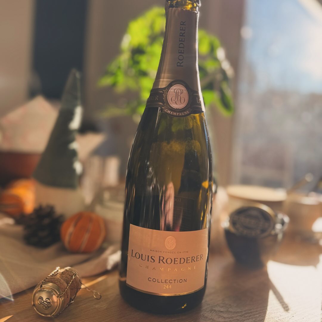Weihnachten bedeutet für mich, besondere Momente mit außergewöhnlichem Genuss zu füllen – und heute, am 2. Weihnachtsfeiertag, haben wir das Frühstück noch einmal so richtig gen… (5)