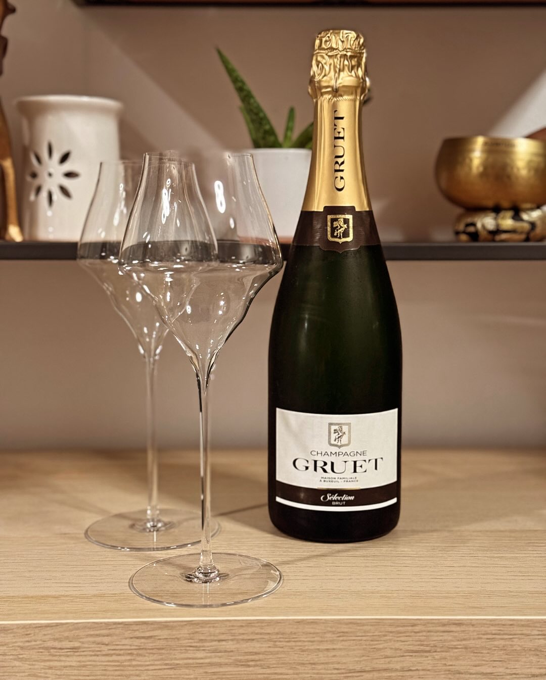 Ich geb’s zu – beim @champagne_gruet - Sélection Brut hatte ich echt ein bisschen Bammel. Die günstigste Flasche Champagner, die ich je gekauft habe – und wir wissen alle, dass … (3)