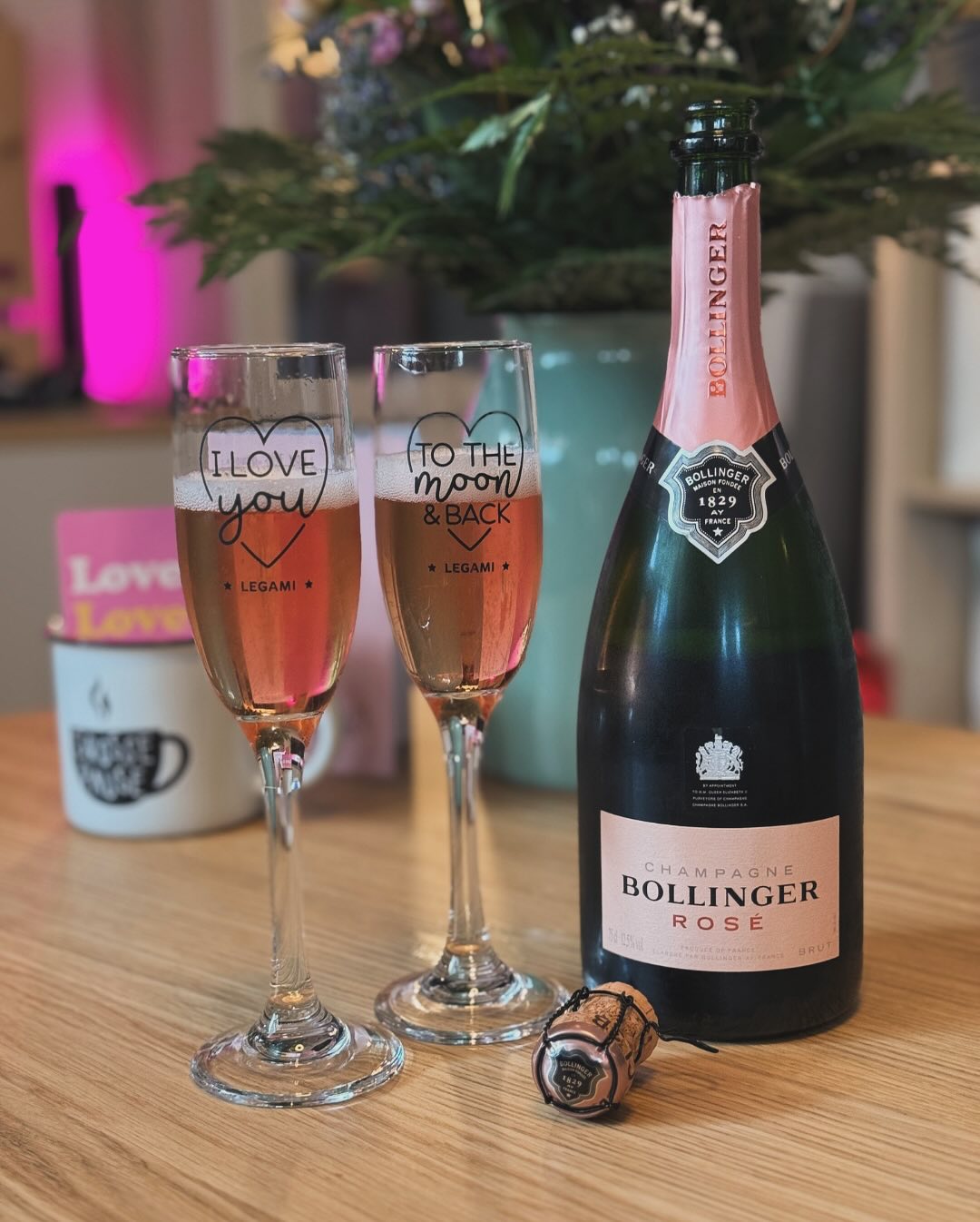 Drei Champagner standen zur Wahl – die Community hat entschieden: @champagne_bollinger Rosé! Und ganz ehrlich? Eine perfekte Wahl. Der gestrige Tag war ohnehin besonders. Tagsüb… (1)