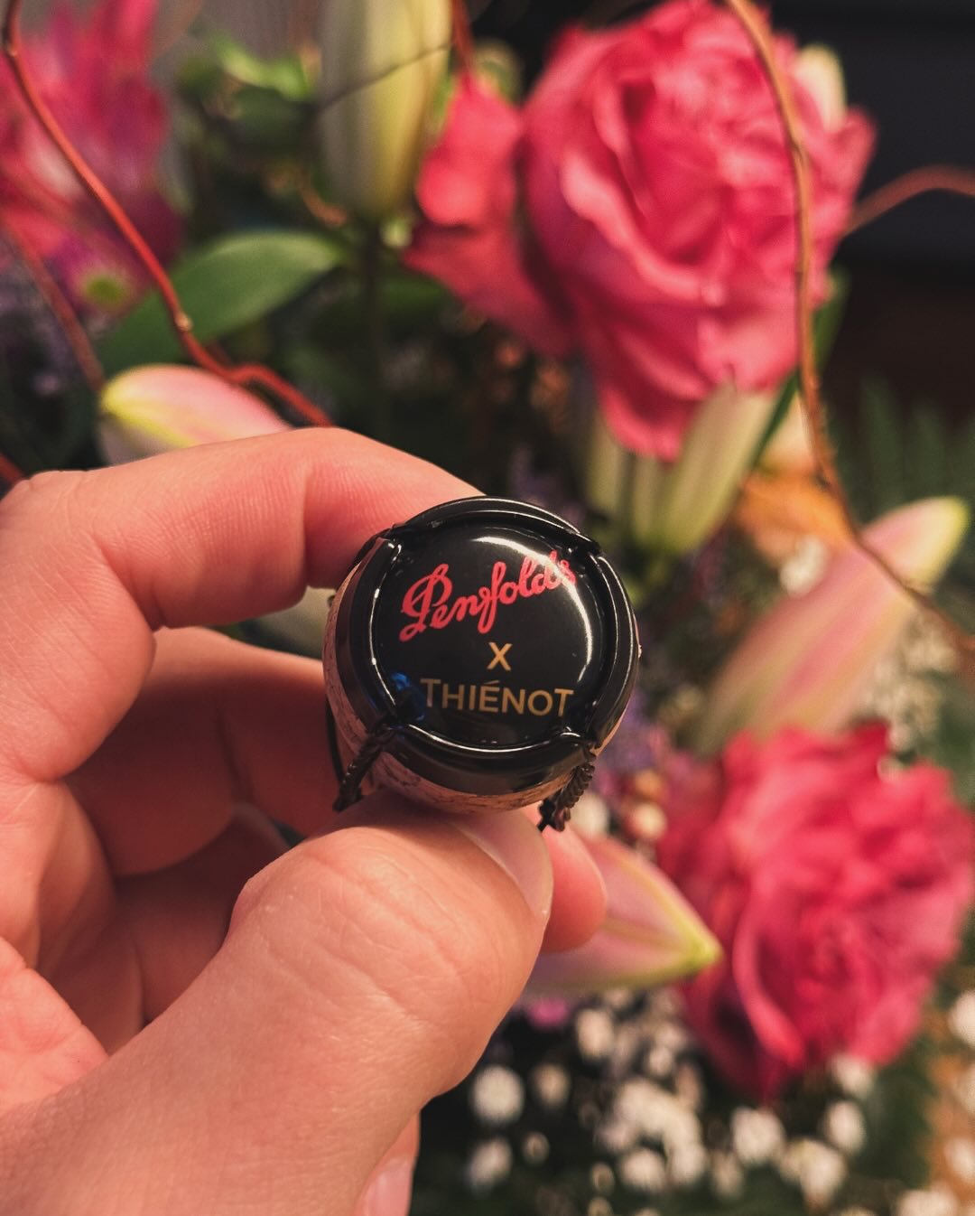 Nach dem Valentinstag möchte ich heute den Thiénot x Penfolds Rosé Brut vorstellen. Passend dazu: Die Lieblingsblumen meiner Frau und natülrich auch im Strauß zum Valentinstag e… (4)