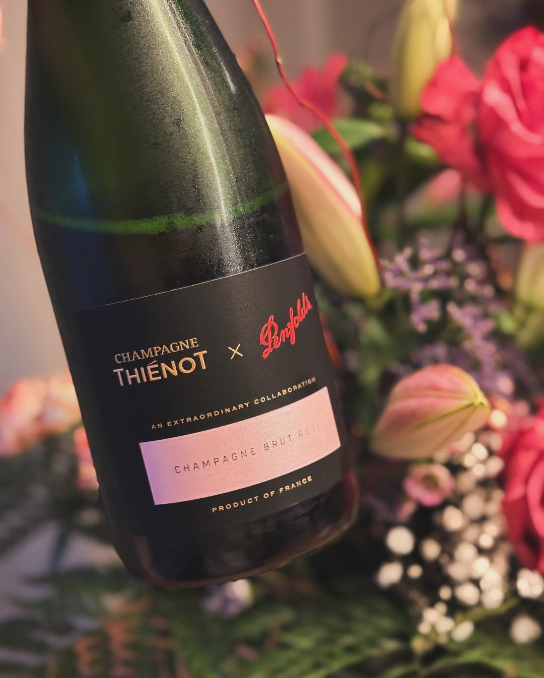 Nach dem Valentinstag möchte ich heute den Thiénot x Penfolds Rosé Brut vorstellen. Passend dazu: Die Lieblingsblumen meiner Frau und natülrich auch im Strauß zum Valentinstag e… (6)