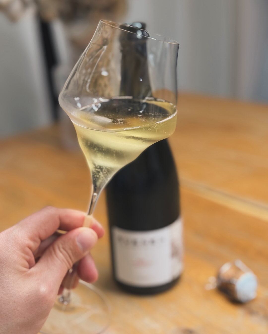 heute war es Zeit, eine besondere Flasche zu öffnen: @suenenchampagne – Oiry Blanc de Blancs. Ein Winzer-Champagner, der sich voll und ganz dem Terroir der Côte des Blancs versc… (6)