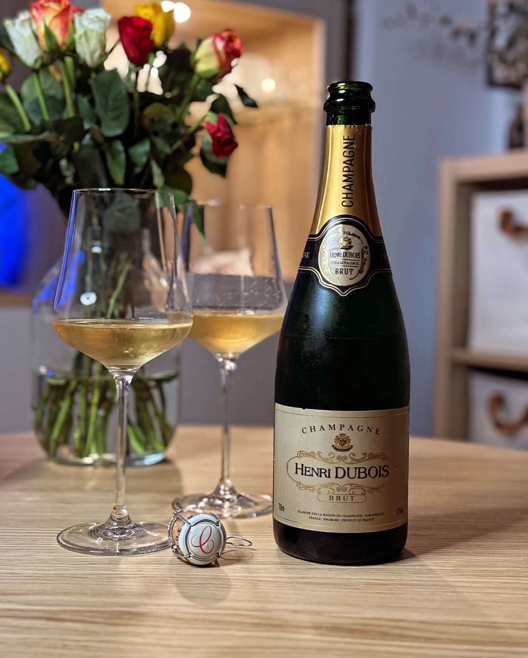 Ihr kennt mich – ich will jeden Champagner probieren, egal ob Prestige-Cuvée oder Supermarkt-Fund für 9,99 €. Beim Einkaufen nehme ich also immer die Flaschen mit, die ich noch … (1)