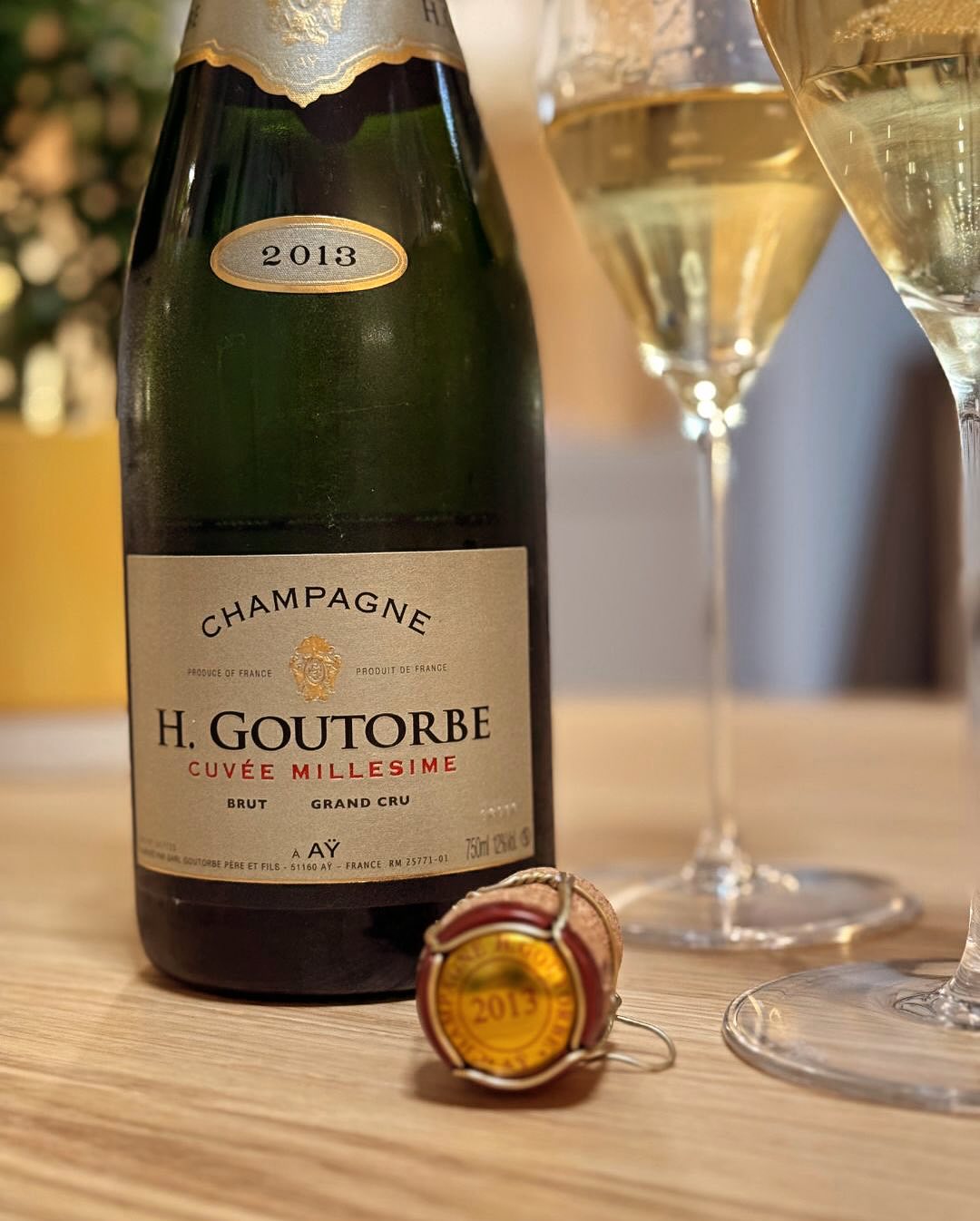 Manchmal braucht es keinen speziellen Anlass, um einen neuen Champagner zu probieren – ein entspannter Abend reicht völlig aus. Diesmal fiel die Wahl auf den @champagne_hgoutorb… (4)