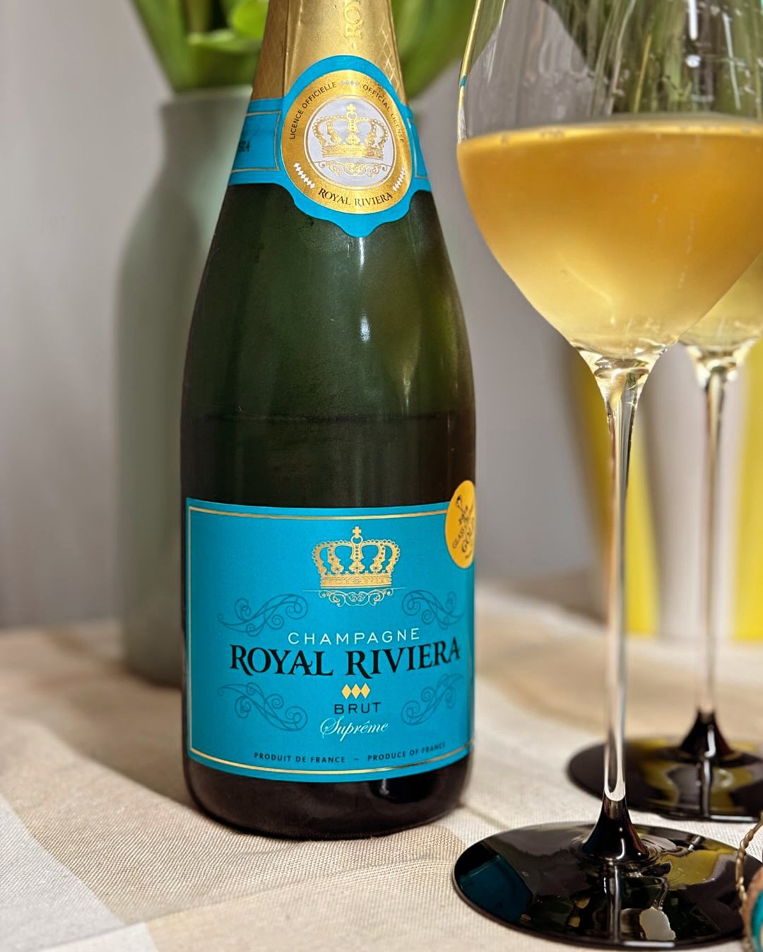 Süße Melone, salziger Schinken – und ein Hauch Côte d’Azur im Glas. 🥂🍈 Gestern Abend war einer dieser Abende, an denen man gar nicht viel braucht: Ein paar Scheiben Serrano, r… (5)