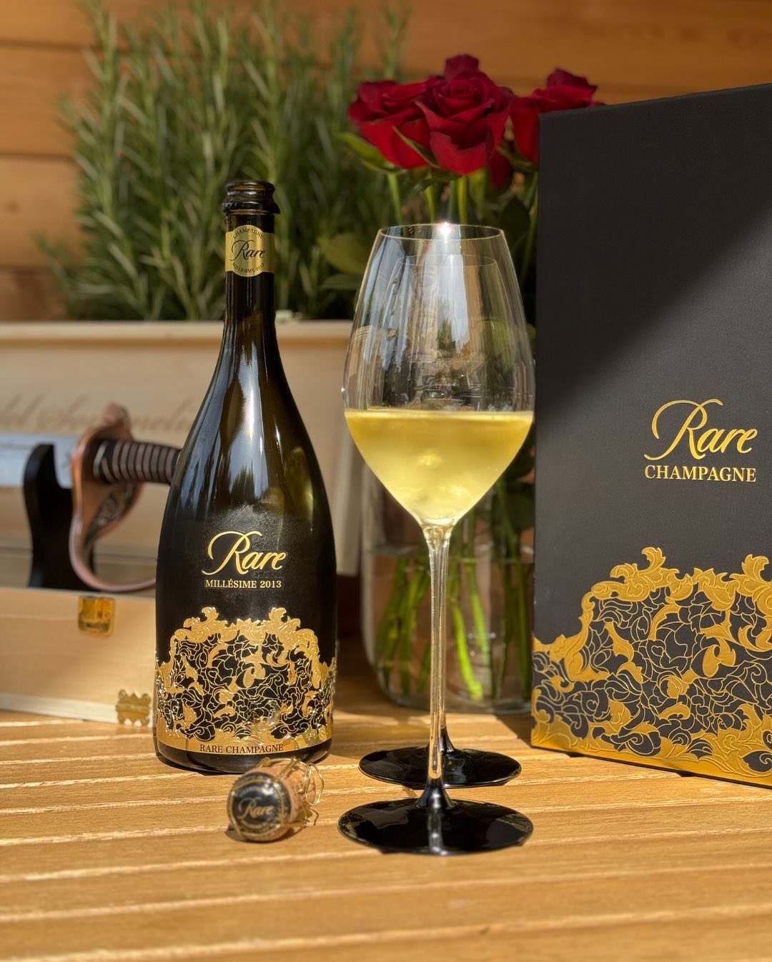 Heute habe ich den @rarechampagne_official Millésime 2013 zu meinem Geburtstag geöffnet – und damit nicht nur eine Flasche, sondern eine ganze Geschichte. 🔸 Rebsorten: 70 % Cha… (1)