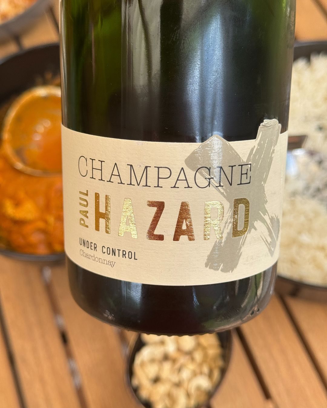 Mittagessen am Muttertag: Ein zitronig-würziges Garam Masala mit Reis und gerösteten Cashewkernen – dazu der @champagnepaulhazard – Cuvée „Under Control“. Die Kombi funktioniert… (9)