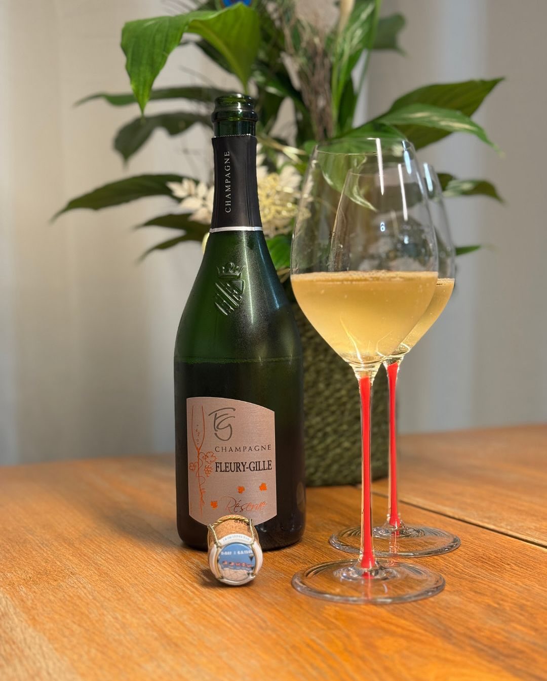 @champagne_fleury_gille – Brut Réserve 🍯🍑 Dieser Brut war eine echte Überraschung: Reife Frucht, zurückhaltende Süße, schöne Tiefe – und doch erstaunlich zugänglich ✨ Fakten: … (1)