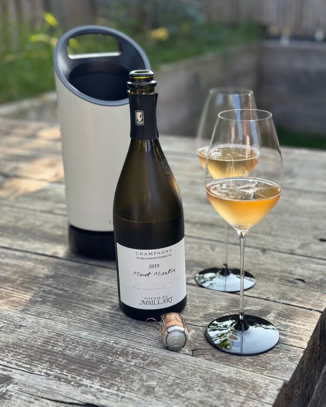 Ich bin mittlerweile ziemlich nah dran, alle Champagner von @nicolasmaillart probiert zu haben. Und ganz ehrlich: bisher keine einzige Enttäuschung. Jede Flasche hat ihren eigen… (4)