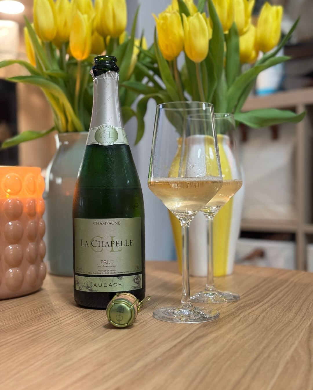 Gestern gab’s mal wieder eine spontane Wahl ohne große Überlegungen: 🥂 @cldelachapelle – Audace Brut Ein Winzerchampagner aus einer der spannendsten Kooperativen der Champagne,… (3)
