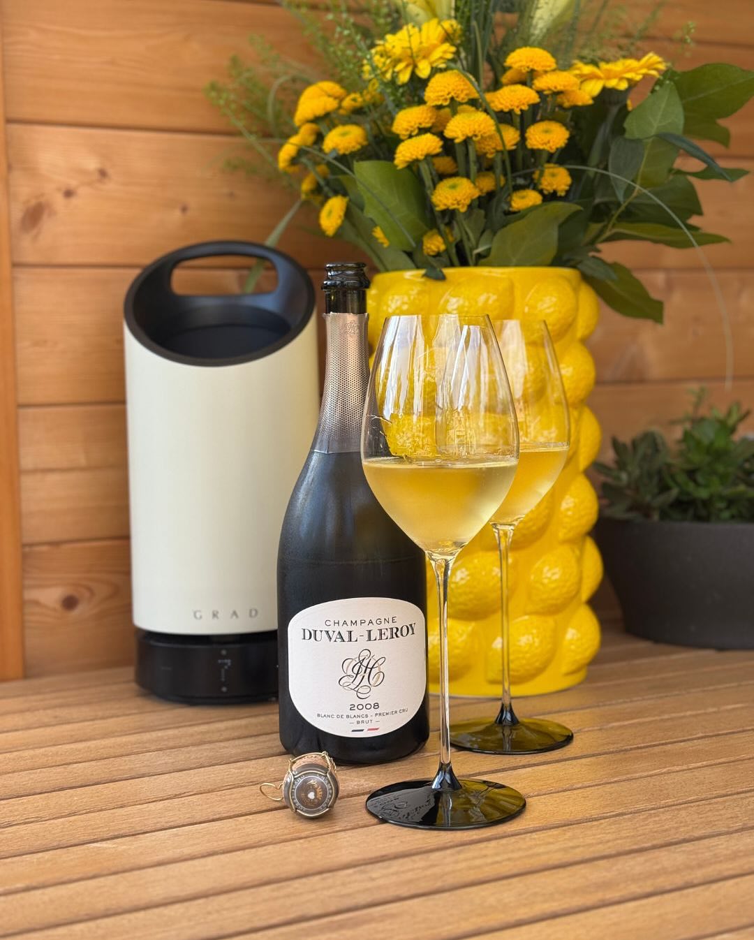 Ein spontaner Kauf – aber ganz sicher kein beliebiger. Am Tag davor entdeckt, direkt mitgenommen – und keine Sekunde bereut. Ich hatte im Januar schon den Premier Cru Brut von @… (1)