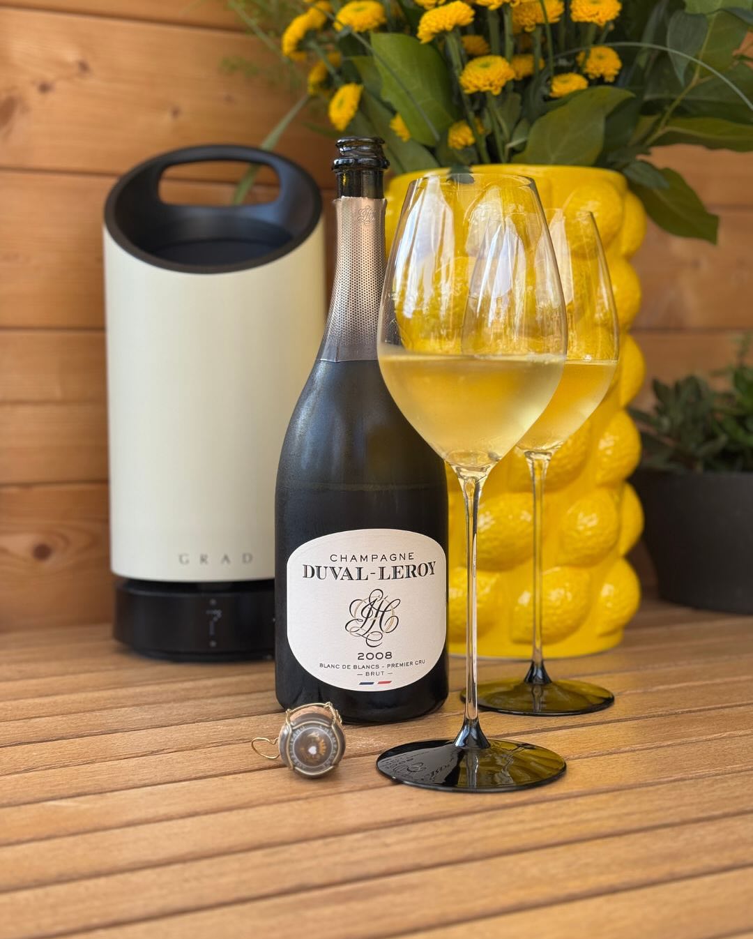 Ein spontaner Kauf – aber ganz sicher kein beliebiger. Am Tag davor entdeckt, direkt mitgenommen – und keine Sekunde bereut. Ich hatte im Januar schon den Premier Cru Brut von @… (3)