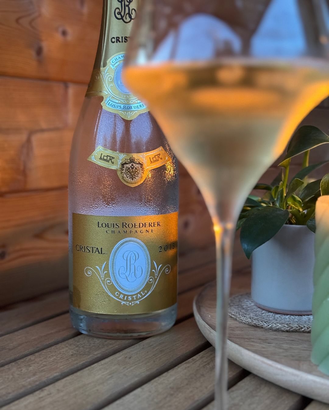 Vier Monaten lang lag er im Kühler. Immer wieder hab ich überlegt: Ein Geburtstag? Ein Hochzeitstag? Ein besonderer Erfolg? Aber irgendwie war dieser ganz normale Mittwochabend … (9)