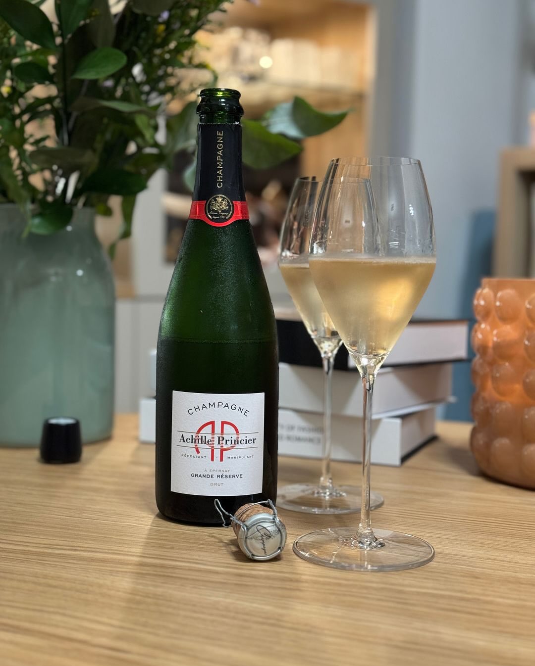 Achille Princier – Grande Réserve Brut. Ohne Glamour. Aber ehrlich. 🍾🕯️🥂 Heute mal keine große Story, keine Winzerlegende, keine eigene Website, kein Instagram-Account. Achil… (1)