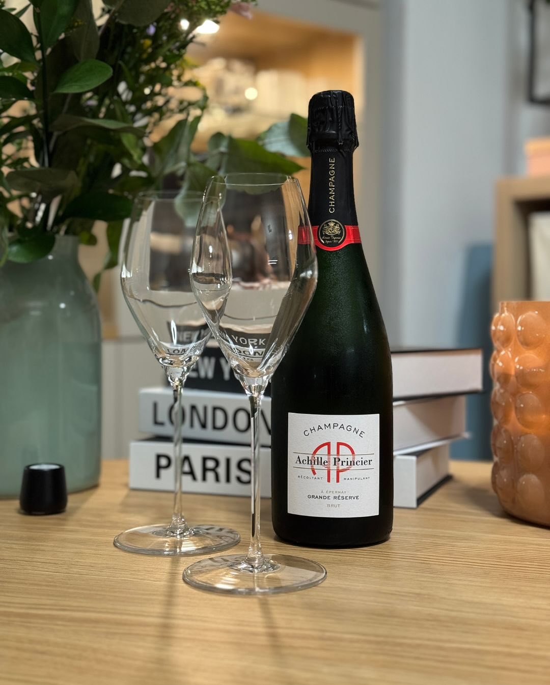 Achille Princier – Grande Réserve Brut. Ohne Glamour. Aber ehrlich. 🍾🕯️🥂 Heute mal keine große Story, keine Winzerlegende, keine eigene Website, kein Instagram-Account. Achil… (3)