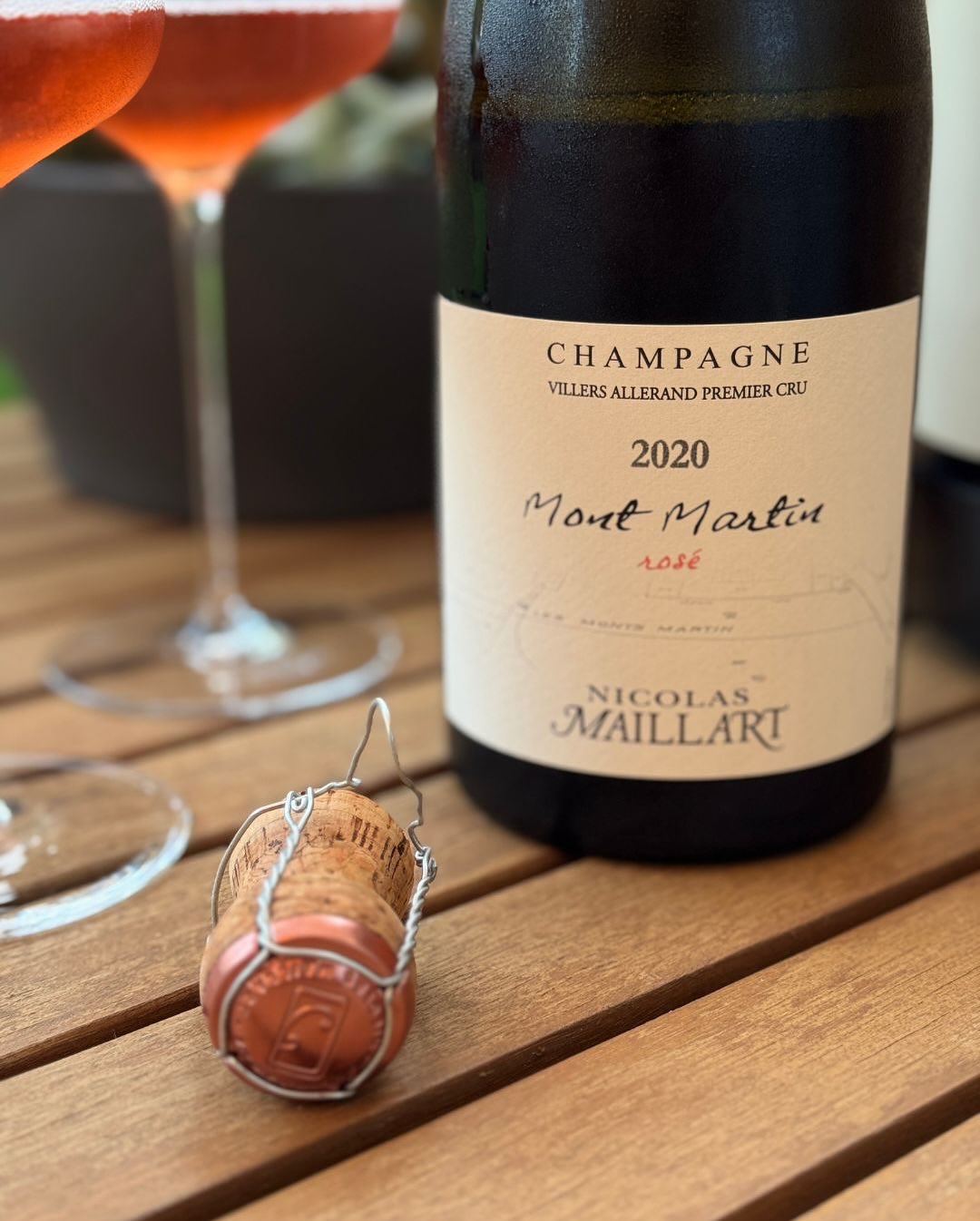 Gestern geöffnet: Mont Martin Rosé 2020 von @nicolasmaillart – ein Premier Cru aus Villers Allerand mit feiner Farbe, klarer Struktur und intensiver Frische. Doch beim Blick auf… (6)