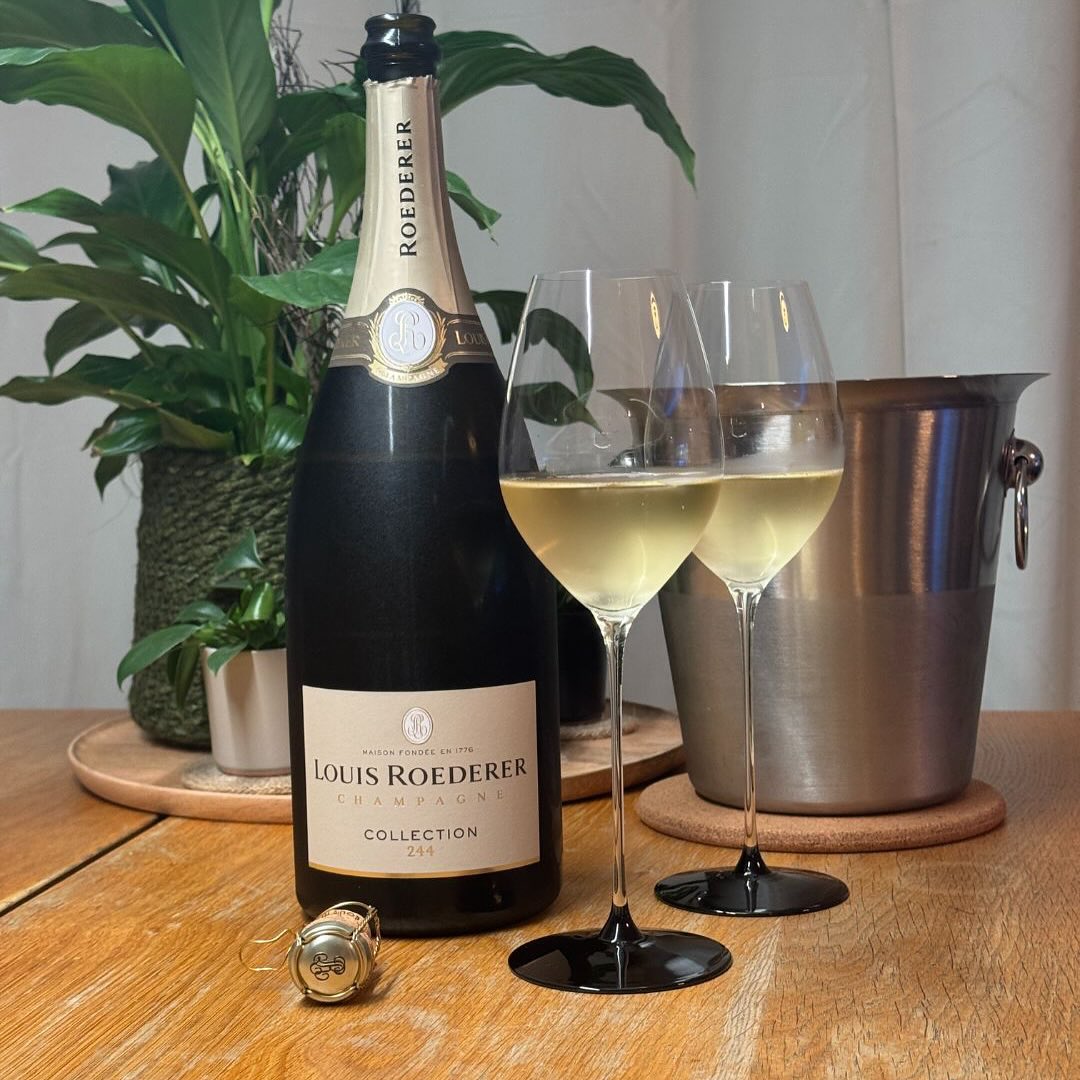 Warum eine Magnum? Geburtstag? Hochzeitstag? Großes Fest? Nein – einfach nur Lust auf einen @louisroederer_ . Und im Keller stand halt nur noch die Magnum. 😄 Manchmal braucht e… (5)