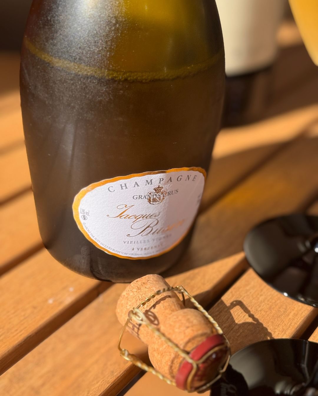 Zum Grillhendl gab es gestern @champagnejacquesbusin – Vieilles Vignes: Rotisserie-Huhn mit Kartoffelpüree, gegrilltem Mais und Brokkoli – ein bodenständiges Wohlfühlgericht. De… (5)