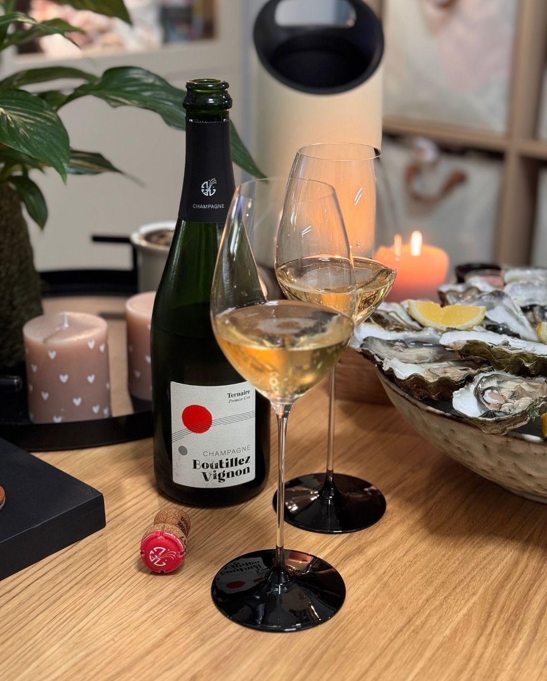 Vorgestern Abend war mal wieder Seafood angesagt. Ich war bei @sofisch_graz shoppen und hab neben Austern auch noch Jakobsmuscheln mitgebracht – dazu aber mehr im nächsten Post.… (10)