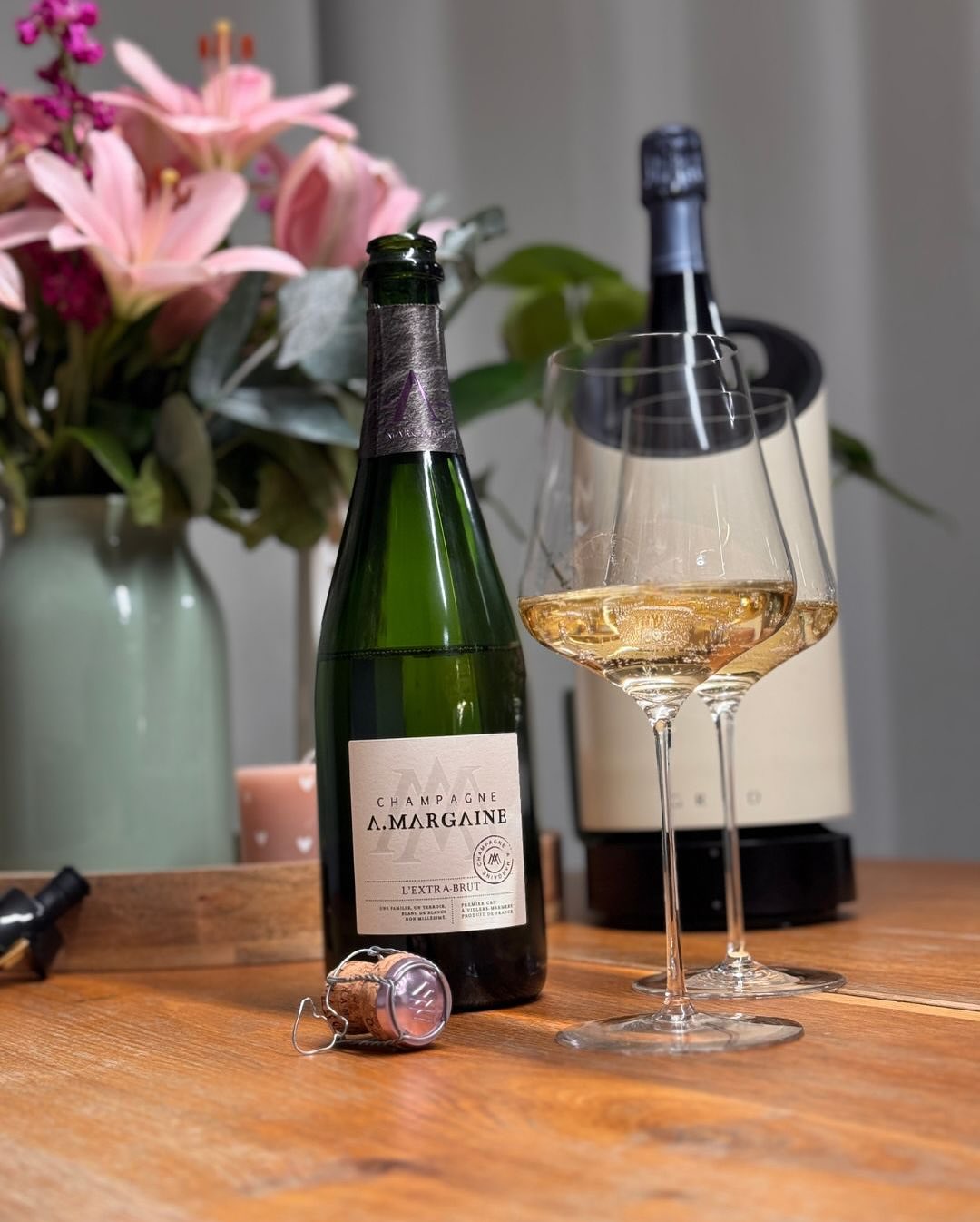 Manchmal ist es spannend, zwei Welten direkt nebeneinander zu erleben – ganz ohne Filter, ganz ohne Show. Vorgestern Abend, bei der Champagner-Masterclass mit @bringflavorhome &… (8)