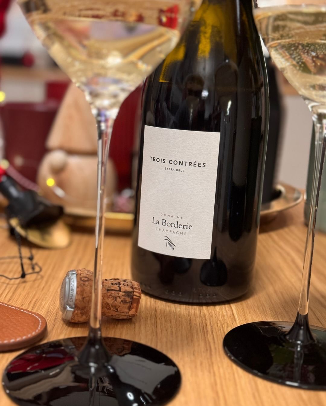 @champagnelaborderie kannte ich schon – aber die “Trois Contrées” bisher noch nicht. Diese Flasche war Teil des @terroirundadiletten Champagner Pakets von @einfach_geniessen – u… (6)