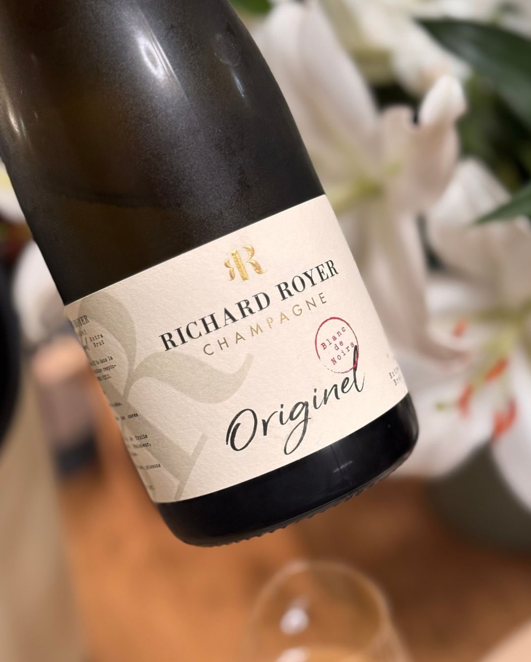 Der @champagnerichardroyer – Originel – Blanc de Noirs (Extra Brut) war nach den Feiertagen, an einem gemütlichen Abend, genau das richtige Glas zum Runterkommen. 100 % Pinot No… (10)