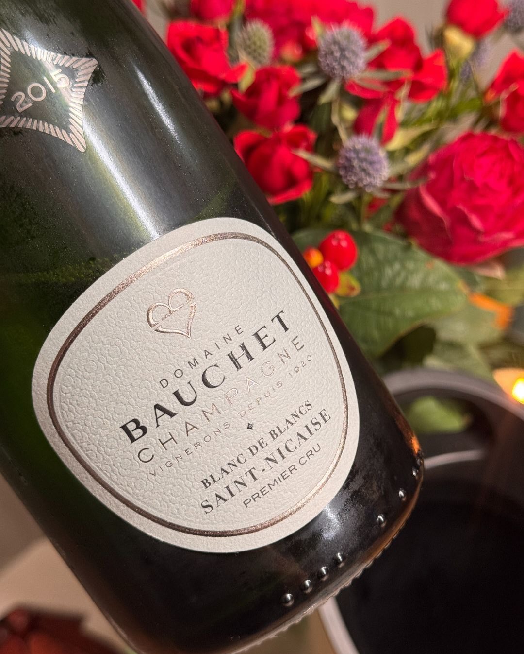 Der Saint-Nicaise 2015 von @domainebauchet hat gestern genau diese ruhige, warme Stimmung getroffen, die man sich für einen entspannten Abend wünscht. Ein Jahrgang, der Reife mi… (9)