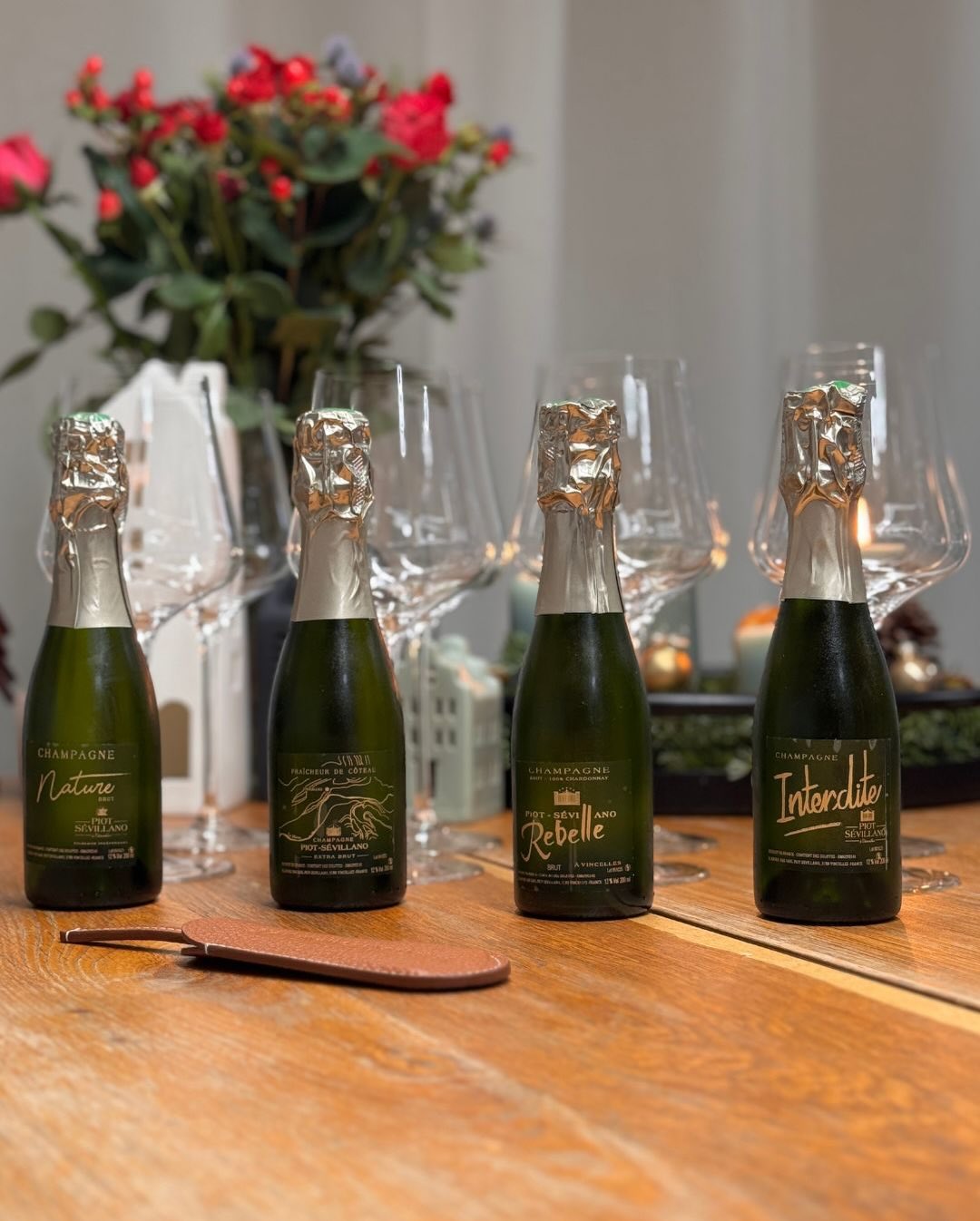 11 Flaschen aus dem @piotsevillano Adventskalender, aufgeteilt in 3 Flights, an einem Tag verkostet. Nicht als klassisches Tasting, sondern als bewusster Vergleich: gleiche Temp… (3)