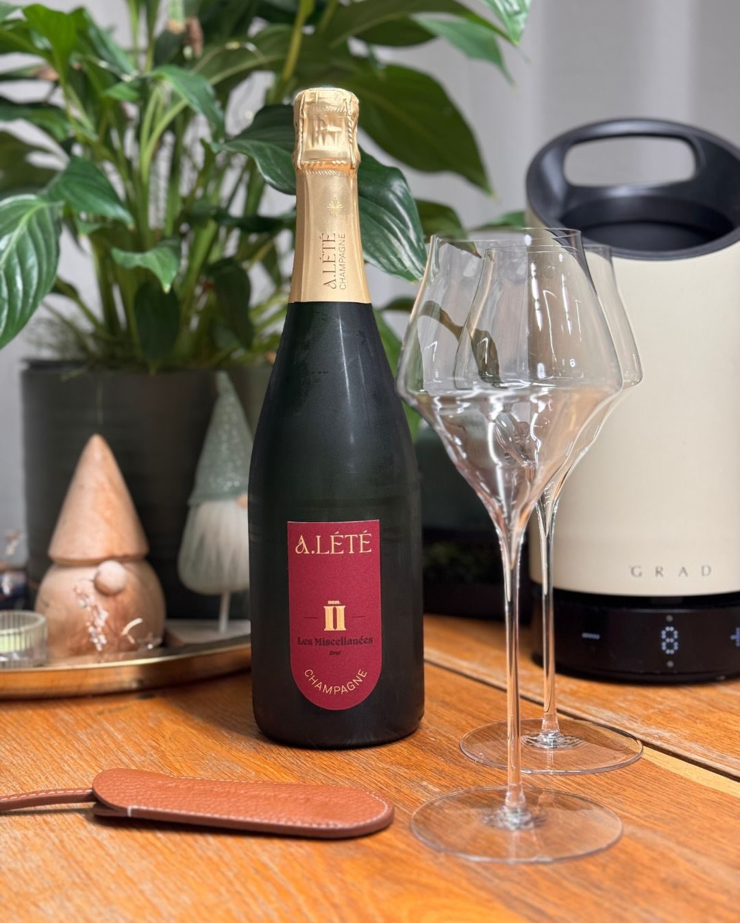 Am 27.12. gab es Reste vom Weihnachtstruthahn mit Reis, Spinat und den letzten Knödeln – alles zusammen als Curry. Dazu habe ich mir bewusst noch einmal den @champagnealete – nu… (3)