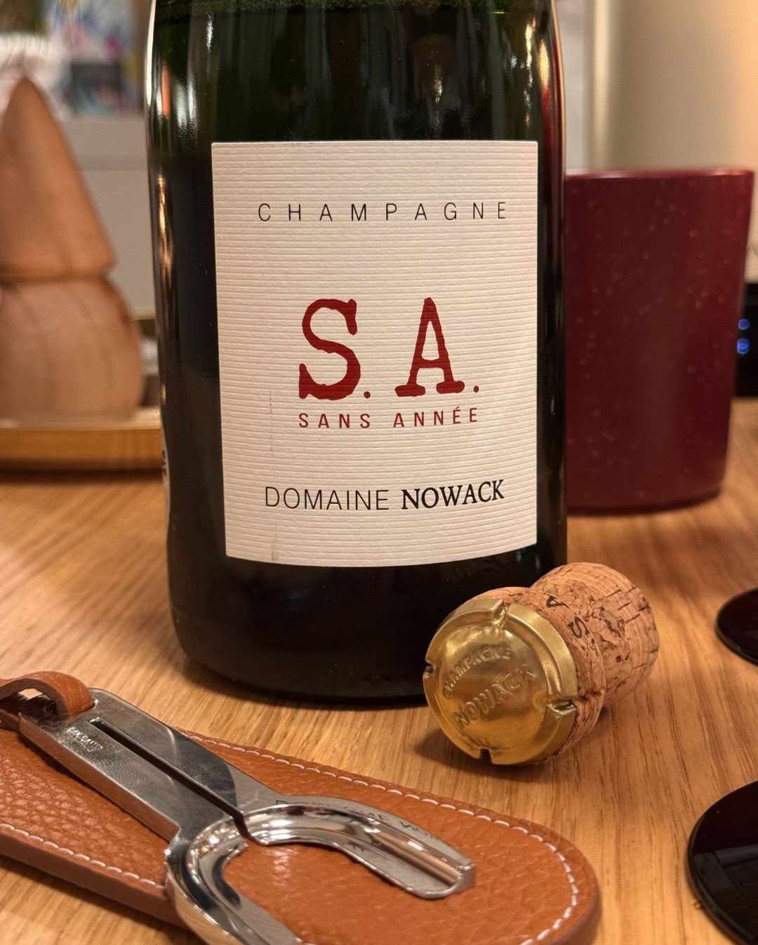 Heute kam die Flasche nicht von mir. Ich habe meist eine ziemlich klare Vorstellung davon, welche Champagner ich für welche Situation öffnen möchte. Und dann kam meine Tochter a… (5)