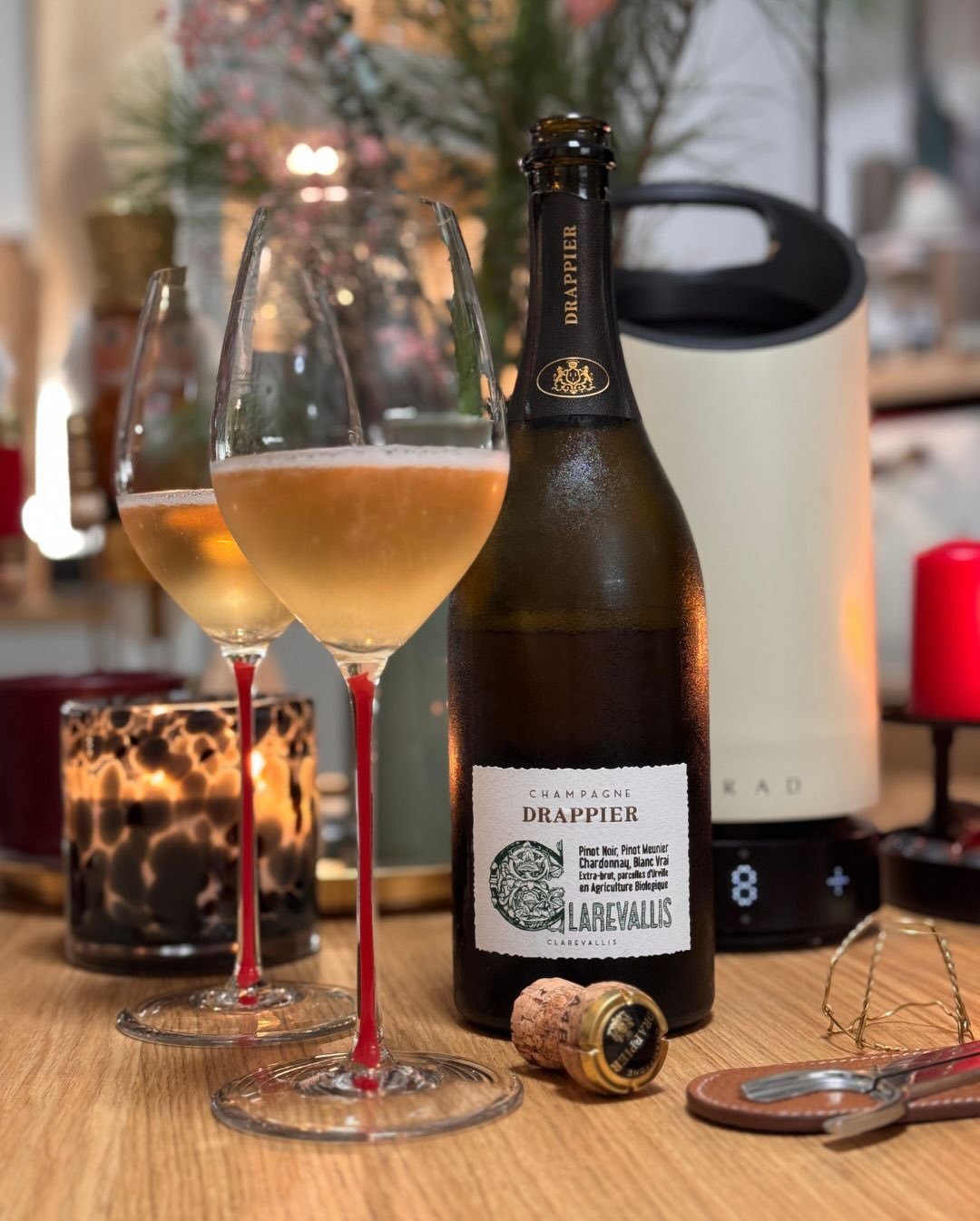 Der Clarevallis von @champagnedrappier war gestern die perfekte Flasche für gemütliche Weihnachtsvorbereitungen. Unaufgeregt, leise – und einfach als Begleiter des Abends mitgel… (6)