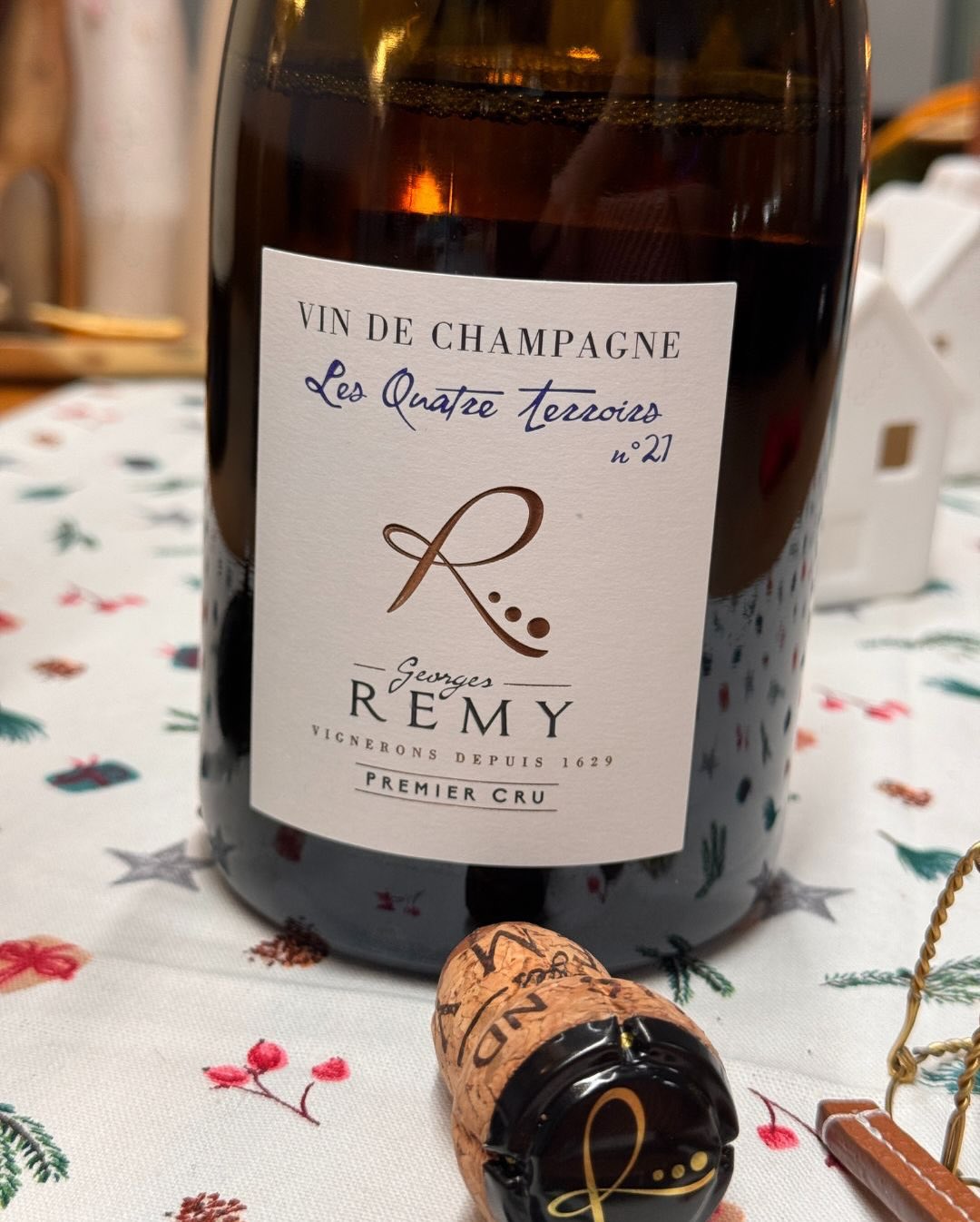 Der @georges.remy – Les Quatre Terroirs No. 21 hat uns bei den wichtigsten Weihnachtsvorbereitungen am 3. Advent nicht nur kurz begleitet. Vom Nachmittag bis in den Abend hinein… (6)