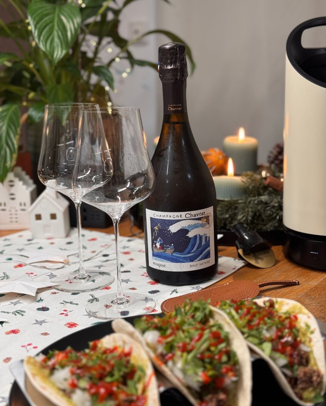 Der @champagnechavost – Paradoxe war für mich eine spannende, leicht fordernde Flasche – vor allem wegen seiner Hefenote. Im Glas zunächst deutlich geprägt von Autolyse: Hefe, B… (3)