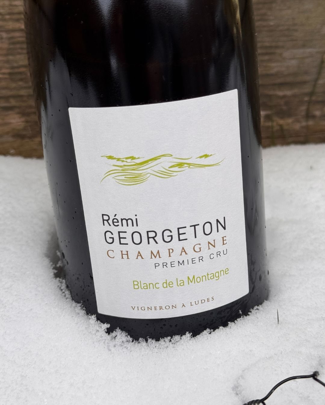 Schnee ist doch eine tolle Sache. Und wenn es bei uns endlich mal welchen gibt, der nicht nach wenigen Stunden wieder wegschmilzt, dann nutzen wir ihn gerne, um Champagner zu kü… (6)
