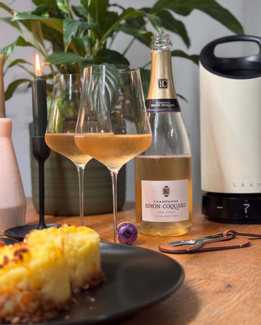 Wir kochen gut aber oft bodenständig und wenn ich dann das perfekte Pairing gefunden habe, bin ich immer wieder überrascht, wie gut Champagner hier passt. Gestern wieder bewiese… (1)