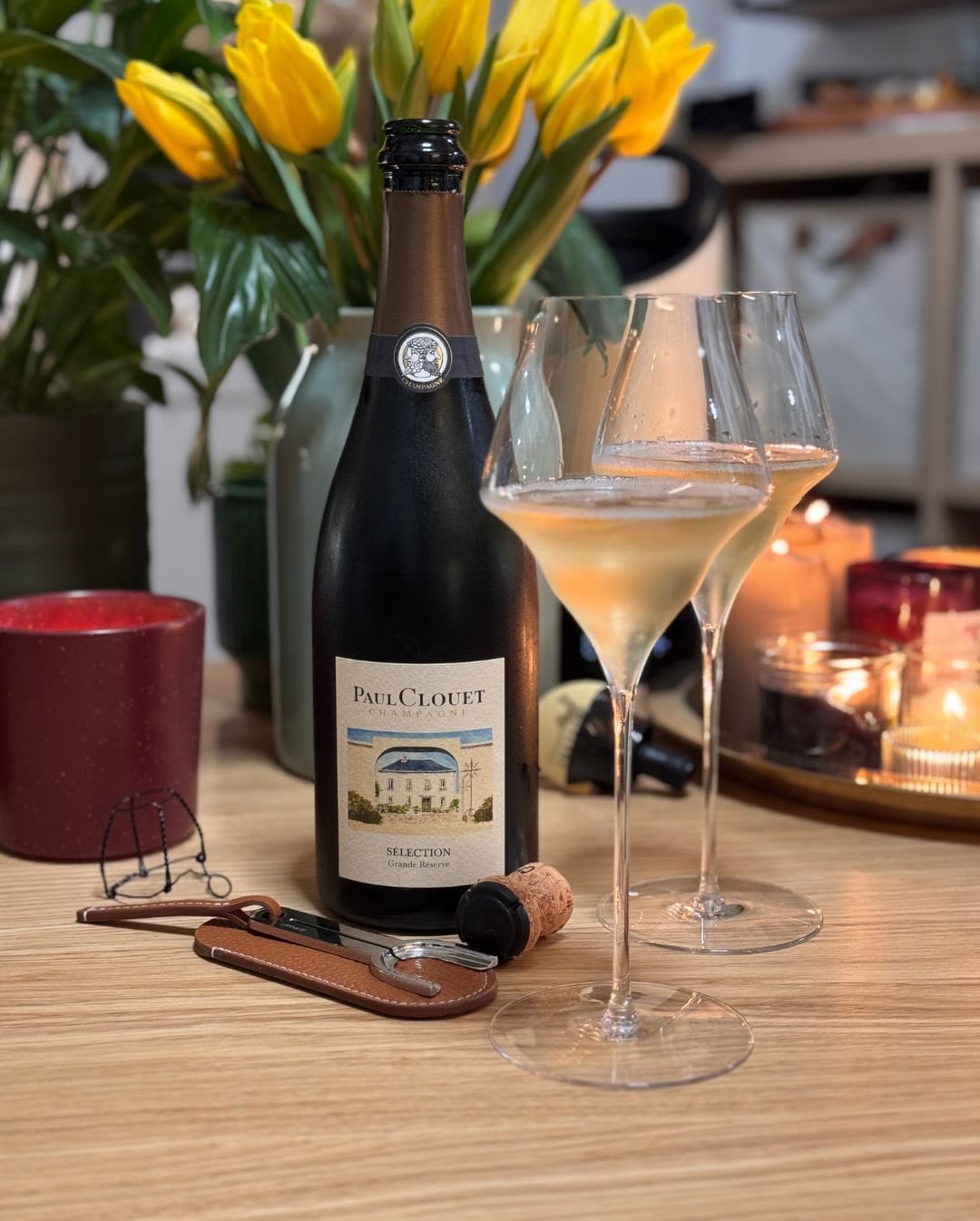 Wer @bonnaireclouet liebt, kommt an Paul Clouet nicht vorbei. Auch wenn die Weine technisch gesehen in Cramant gemacht werden, schlägt das Herz dieser Sélection ganz klar in Bou… (8)