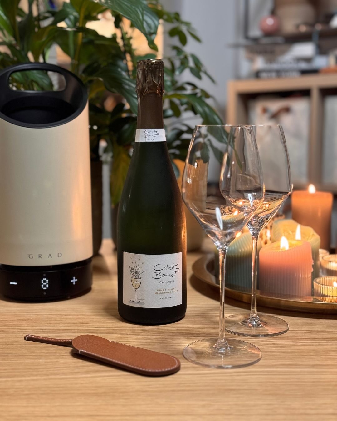 Als ich letzten Herbst die erste Flasche von @champagnecolettebonnet geöffnet hatte, war mir sofort klar: Davon muss ich alles probieren. Es gibt Weine, bei denen spürt man ab d… (3)
