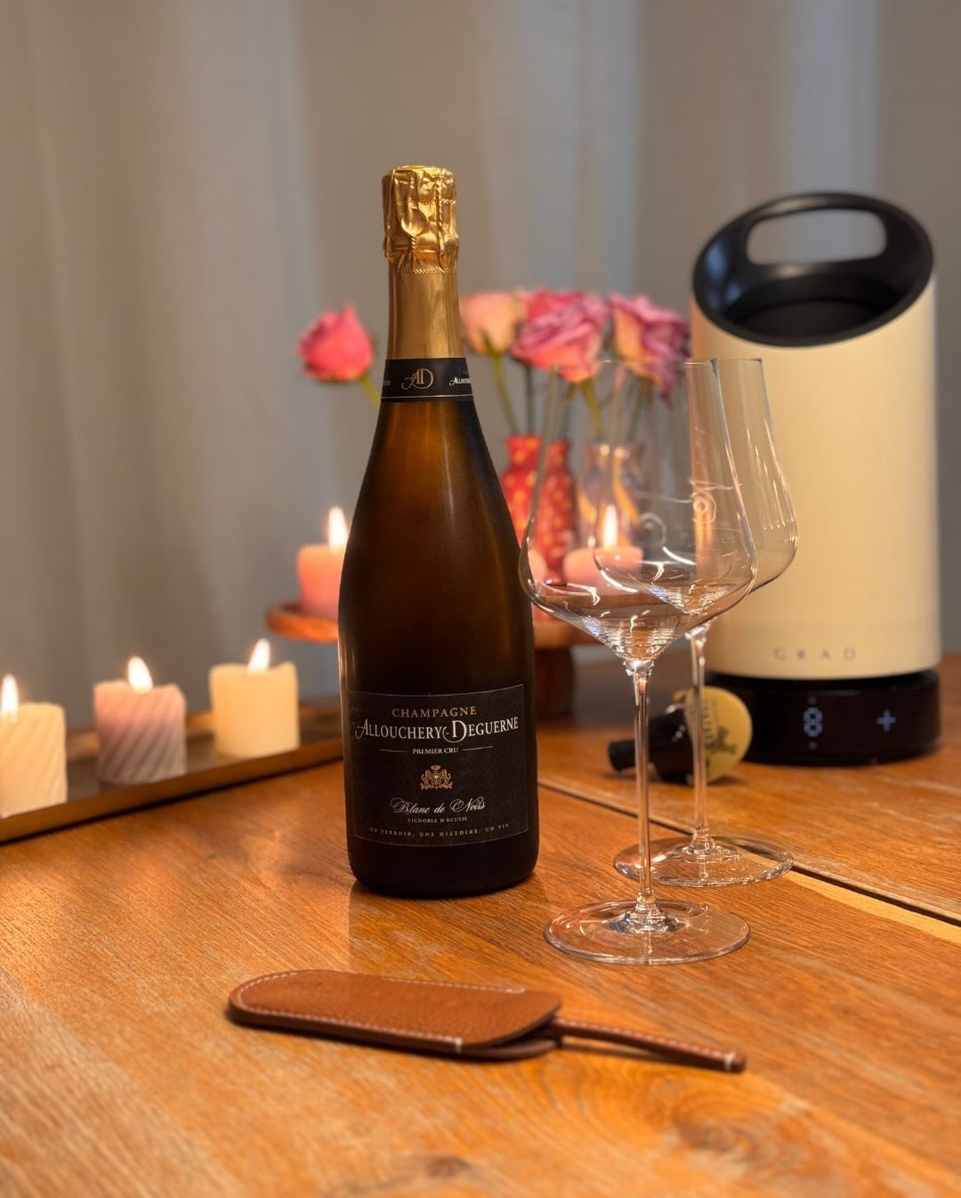Hinter jeder Flasche @champagnealloucherydeguerne steckt nicht nur Handwerk, sondern die Geschichte mehrerer Generationen, die ihr Erbe in Chamery und Écueil pflegen. Nachdem ic… (3)