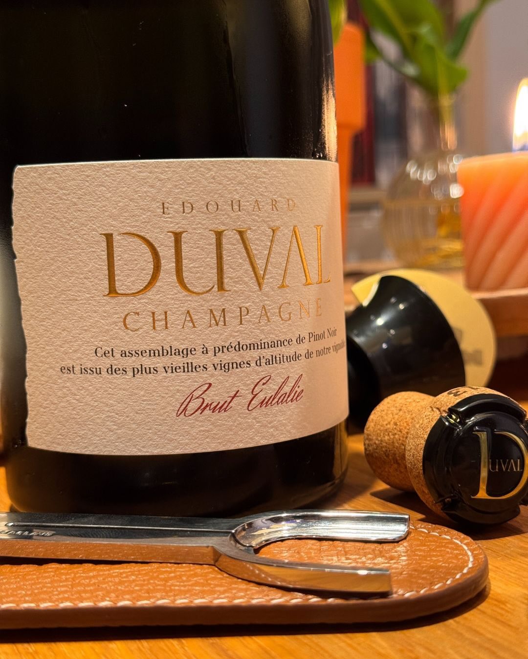Manchmal verbergen sich hinter schlichten Etiketten die spannendsten Geschichten, wie zum Beispiel hier beim @champagne_edouard_duval – Brut d’Eulalie. 🥂✨ Man darf ihn nicht mi… (5)