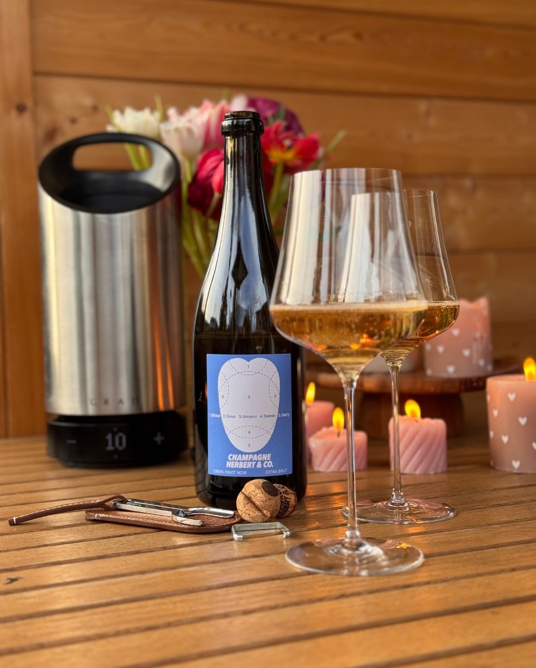 Heute gibts den 1000% Pinot Noir von @champagne_herbertandco . Von diesem kleinen, feinen Haus (geführt von @thomas___herbert und @charlottehbrt_ in Rilly-la-Montagne) hatte ich… (1)