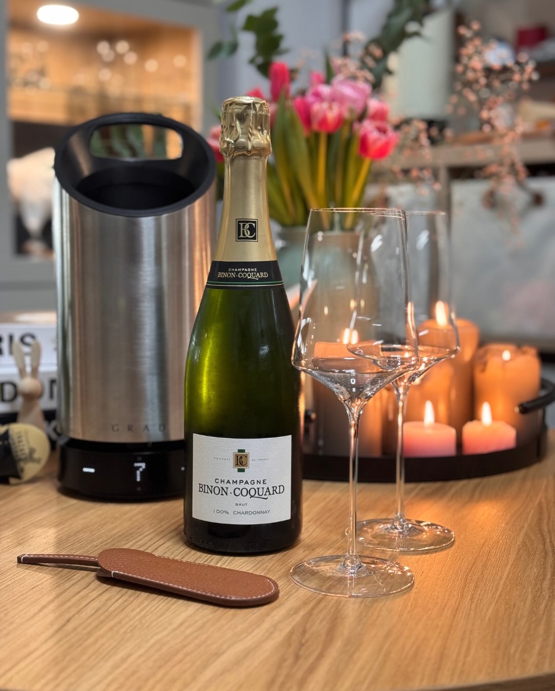 Heute öffne ich einen 100% Chardonnay von @champagnebinoncoquard aus dem Jahr 2022. Ein reiner Chardonnay aus der Côte des Bars – genauer gesagt aus Spoy, wo Maxime Binon-Coquar… (3)