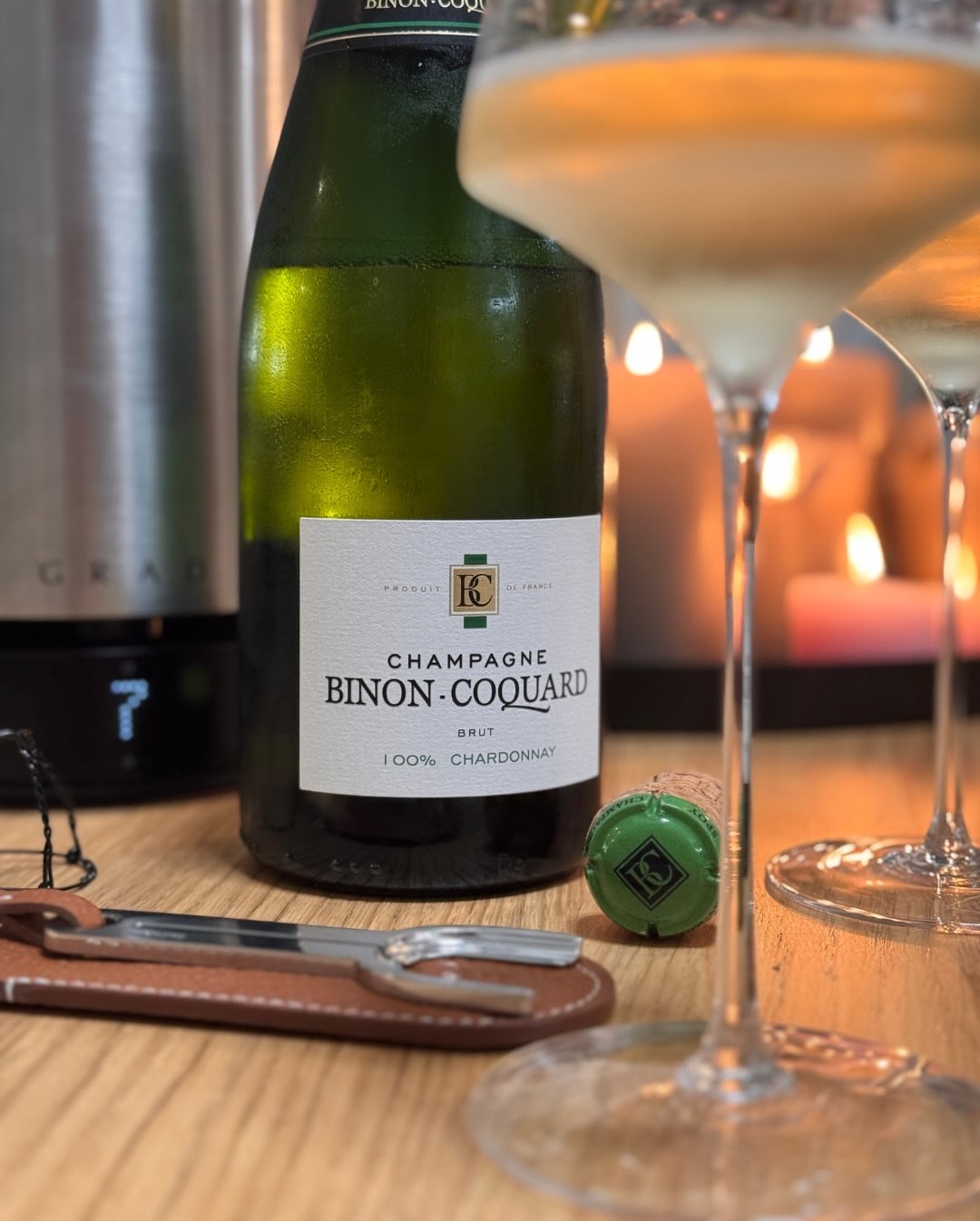 Heute öffne ich einen 100% Chardonnay von @champagnebinoncoquard aus dem Jahr 2022. Ein reiner Chardonnay aus der Côte des Bars – genauer gesagt aus Spoy, wo Maxime Binon-Coquar… (6)