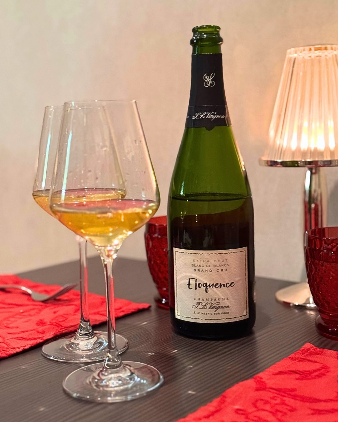 Gestern Abend waren wir zum Abschluss noch im restaurant_cest_la_vie_leipzig und haben uns ein fantastisches 7-Gänge-Menü gegönnt. Die Bilder vom Essen lasse ich heute einfach m… (1)