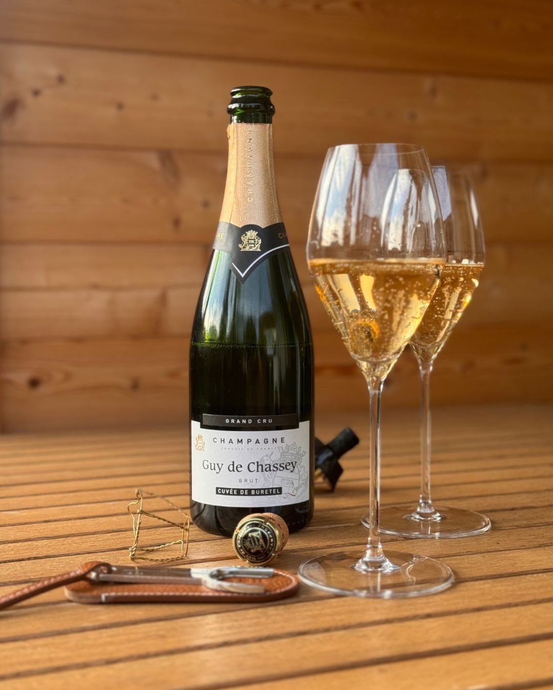Von @champagneguydechassey hatte ich ja nun schon ein paar Flaschen im Glas – und bisher waren alle sehr solide und haben durchweg richtig Spaß gemacht. Genauso die Cuvée de Bur… (1)