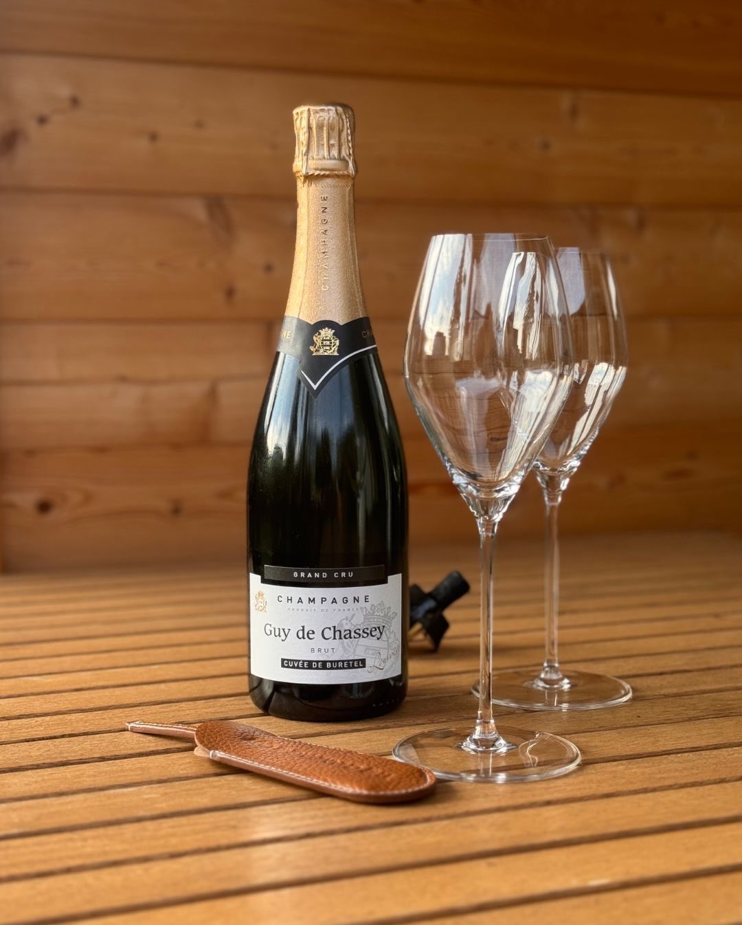 Von @champagneguydechassey hatte ich ja nun schon ein paar Flaschen im Glas – und bisher waren alle sehr solide und haben durchweg richtig Spaß gemacht. Genauso die Cuvée de Bur… (3)