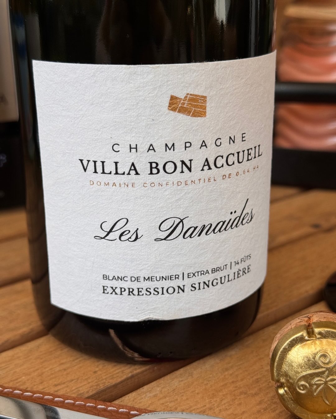 Eine echte Rarität aus der Vallée de la Marne! 🥂✨ Gestern habe ich eine Flasche geöffnet, die man nicht alle Tage in der Hand hat: Les Danaïdes von @domainevillabonaccueil . Wa… (5)