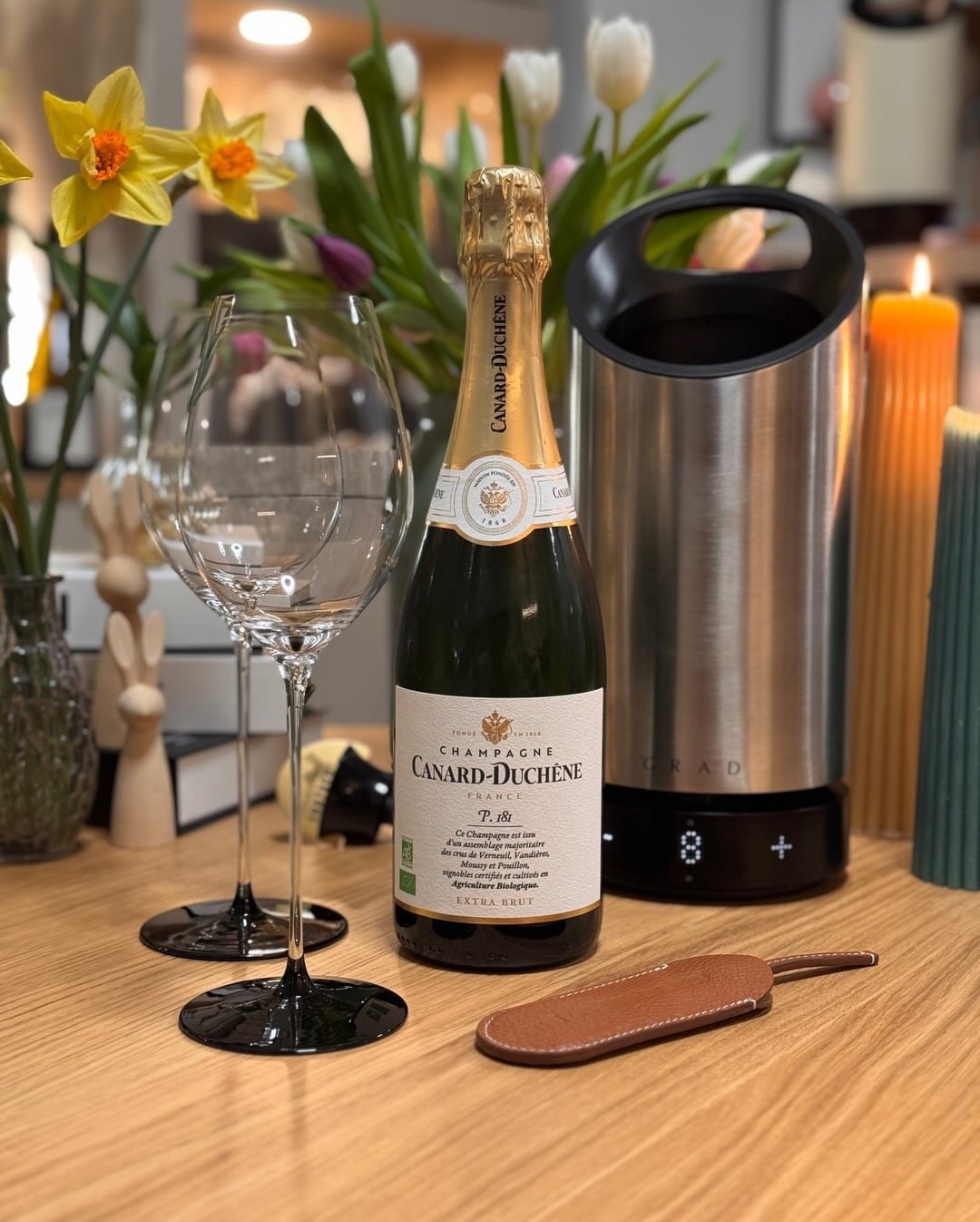 Heute schauen wir uns den P.181 von @canardduchene an - ein Bio-Champagner, der zeigt, dass nachhaltiger Weinbau und großer Geschmack perfekt zusammenpassen. Canard-Duchêne, ber… (3)