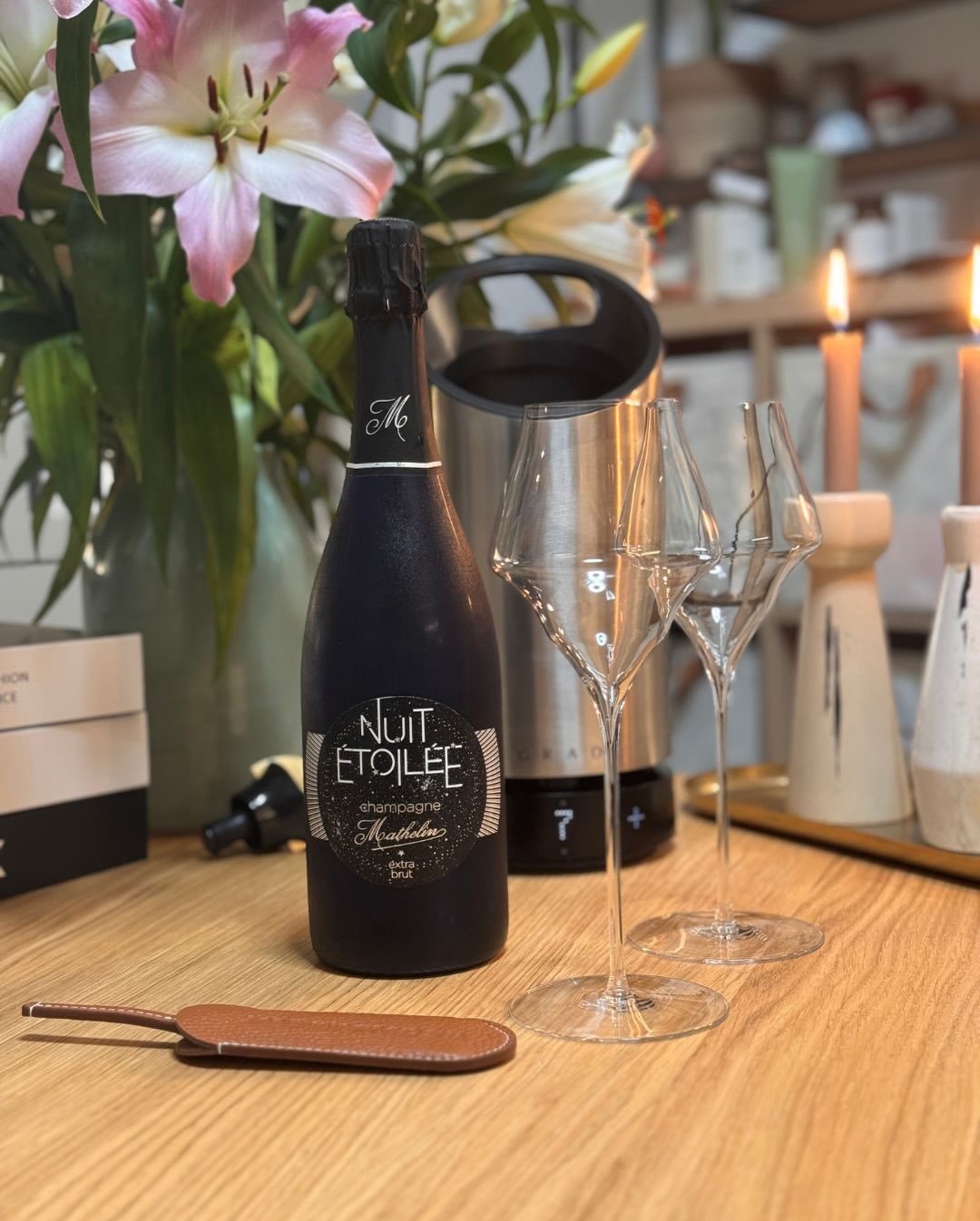 Heute geht’s in die Vallée du Flagot zu @champagne_mathelin. Die Cuvée „Nuit Étoilée“ ist ein klassisches Trio aus Chardonnay, Pinot Noir und Pinot Meunier, das zeigt, was aus d… (3)
