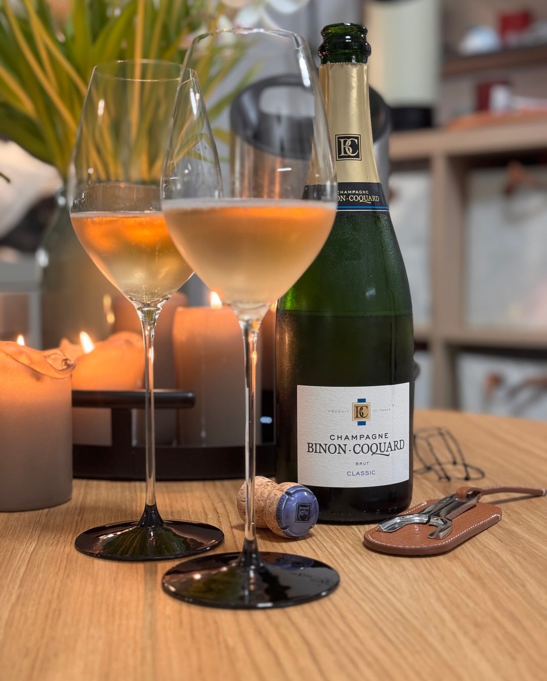 Heute gibt’s den Classic Brut von @champagnebinoncoquard , eine Pinot Noir-dominierte Cuvée aus Spoy in der Côte des Bar. Bei Binon-Coquard ist Tradition kein Marketing. Im Fami… (1)